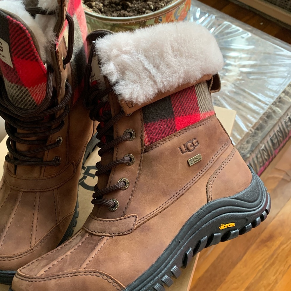 Boots - Picture 2 of 7
